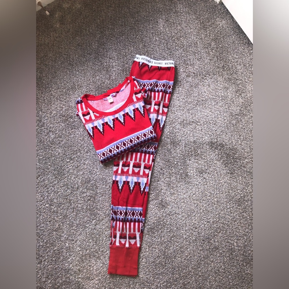 Victoria’s Secret thermal pajamas set M